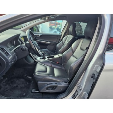 Volvo   SUV 2016,  2.0 diesel - Na sprzedaż za 63 200 zł - Płock - zdjęcie 3