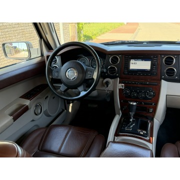 Jeep Commander  SUV 2007,  3.0 diesel, automat - Na sprzedaż za 39 999 zł - Gostyń - zdjęcie 9