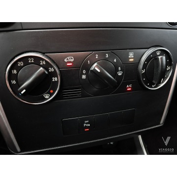 Mercedes - Benz B-klasa  Hatchback 2010,  1.7 benzyna, automat - Na sprzedaż za 22 899 zł - Tychy - zdjęcie 8