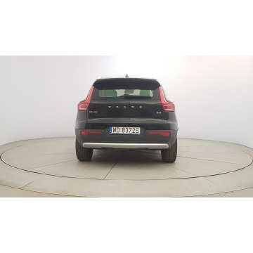 Volvo   SUV 2022,  2.0 benzyna, automat - Na sprzedaż za 92 500 zł - Warszawa - zdjęcie 6