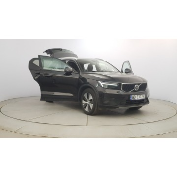Volvo   SUV 2022,  2.0 benzyna, automat - Na sprzedaż za 92 500 zł - Warszawa - zdjęcie 9