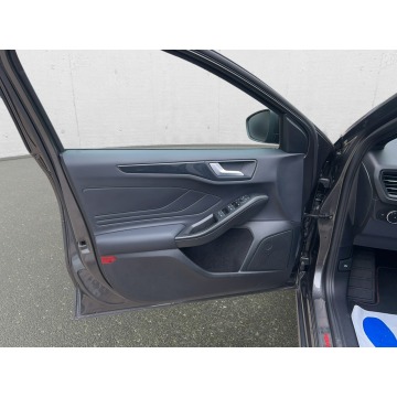 Ford Focus  Kombi 2024,  2.3 benzyna, automat - Na sprzedaż za 140 850 zł - Warszawa - zdjęcie 10