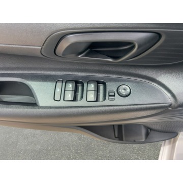 Hyundai i20  Hatchback 2022,  1.2 benzyna - Na sprzedaż za 39 850 zł - Warszawa - zdjęcie 11