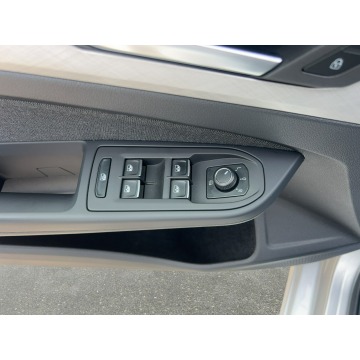 Volkswagen Golf  Kombi 2023,  2.0 diesel - Na sprzedaż za 60 850 zł - Warszawa - zdjęcie 11