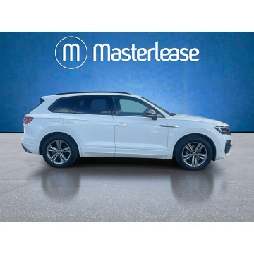Volkswagen Touareg  SUV 2023,  3.0 diesel, automat - Na sprzedaż za 284 850 zł - Warszawa - zdjęcie 4