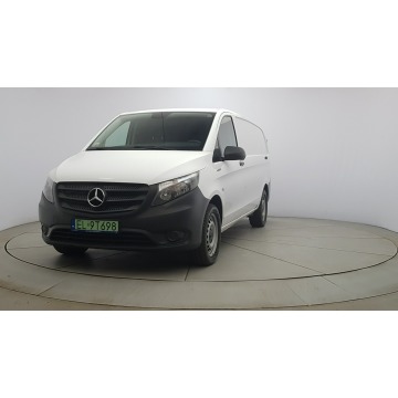 Mercedes - Benz Vito 2021 elektryczny, automat - Na sprzedaż za 69 500 zł - Warszawa - zdjęcie 3