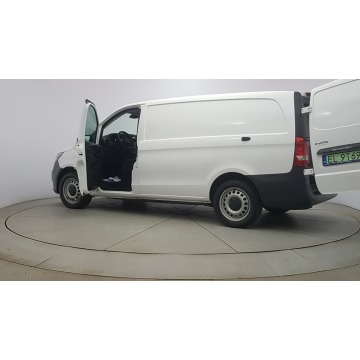 Mercedes - Benz Vito 2021 elektryczny, automat - Na sprzedaż za 69 500 zł - Warszawa - zdjęcie 11