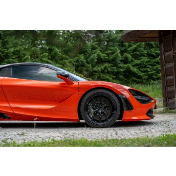 McLaren   Kabriolet 2021,  4.0 benzyna, automat - Na sprzedaż za 1 299 777 zł - Ropczyce - zdjęcie 9