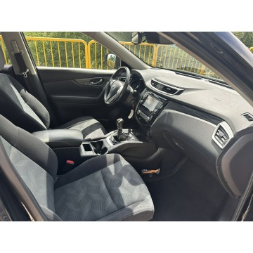 Nissan X-Trail  SUV 2016,  1.6 benzyna - Na sprzedaż za 57 999 zł - Gostyń - zdjęcie 9