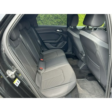 Audi A1  Hatchback 2021,  1.5 benzyna, automat - Na sprzedaż za 84 500 zł - Tarnów - zdjęcie 9