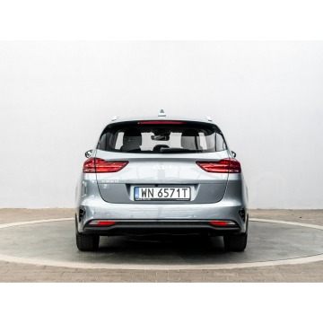 Kia Ceed  Kombi 2024,  1.5 benzyna - Na sprzedaż za 79 900 zł - Poznań - zdjęcie 8