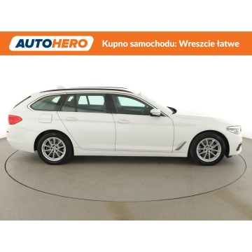 BMW Seria 5  Kombi 2018,  2.0 diesel, automat - Na sprzedaż za 70 800 zł - Warszawa - zdjęcie 9