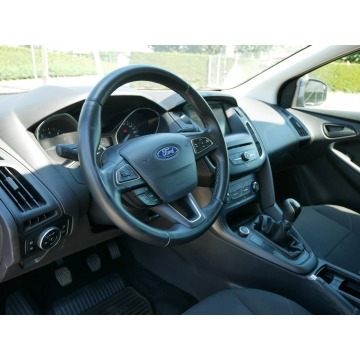 Ford Focus  Kombi 2015,  1.0 benzyna - Na sprzedaż za 23 700 zł - Goczałkowice-Zdrój - zdjęcie 5