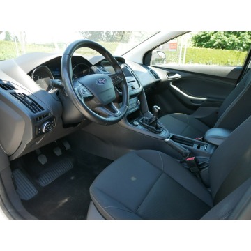 Ford Focus  Kombi 2015,  1.0 benzyna - Na sprzedaż za 23 700 zł - Goczałkowice-Zdrój - zdjęcie 4