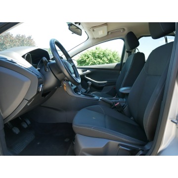 Ford Focus  Kombi 2015,  1.0 benzyna - Na sprzedaż za 23 700 zł - Goczałkowice-Zdrój - zdjęcie 8