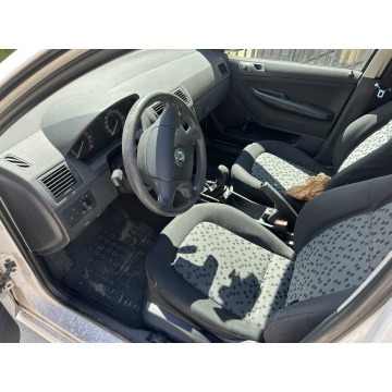 Skoda Fabia  Sedan/Limuzyna 2005,  1.4 diesel - Na sprzedaż za 3 300,00 zł - Wejherowo - zdjęcie 4