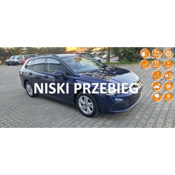 Volkswagen Golf  Kombi 2023,  2.0 diesel, automat - Na sprzedaż za 67 000 zł - Koszalin - zdjęcie 1