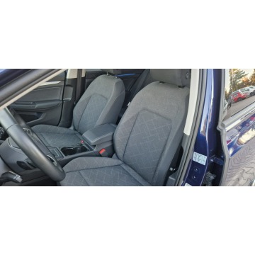 Volkswagen Golf  Kombi 2023,  2.0 diesel, automat - Na sprzedaż za 67 000 zł - Koszalin - zdjęcie 6
