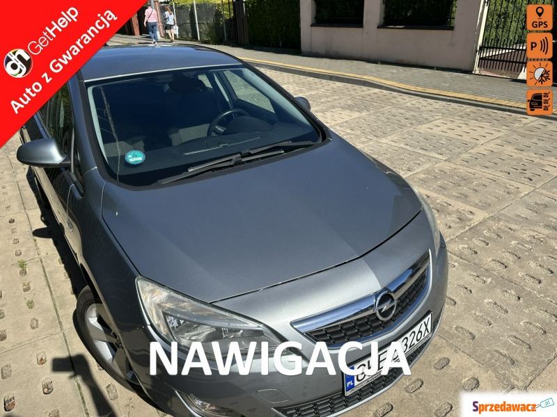 Opel Astra  Hatchback 2011,  1.4 benzyna - Na sprzedaż za 15 500 zł - Wejherowo