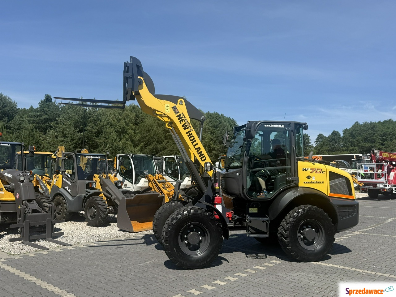 New Holland W70C Compact Widły...