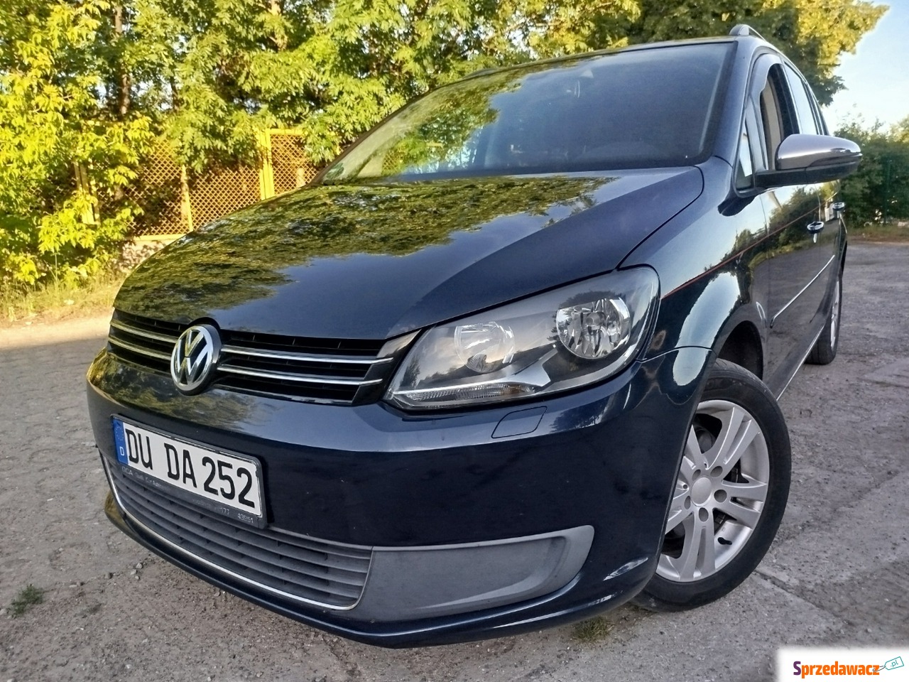 Volkswagen Touran 2011
