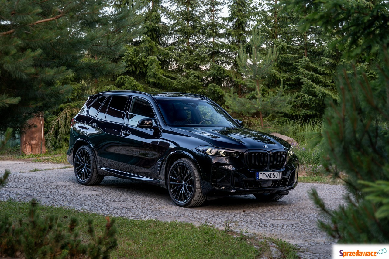 BMW X5 - 60i xDrive / 4.4 V8 530KM...