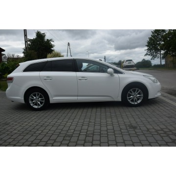 Toyota Avensis  Kombi 2010,  2.0 diesel - Na sprzedaż za 18 900 zł - Majdan Sieniawski - zdjęcie 10