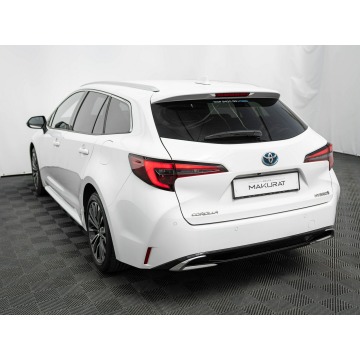 Toyota Corolla  Kombi 2023,  1.8 hybryda, automat - Na sprzedaż za 99 850 zł - Gdynia - zdjęcie 4