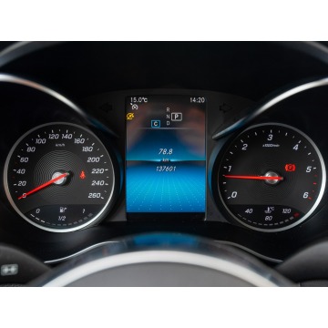 Mercedes - Benz GLC-klasa  SUV 2021,  2.0 diesel, automat - Na sprzedaż za 134 850 zł - Gdańsk - zdjęcie 12