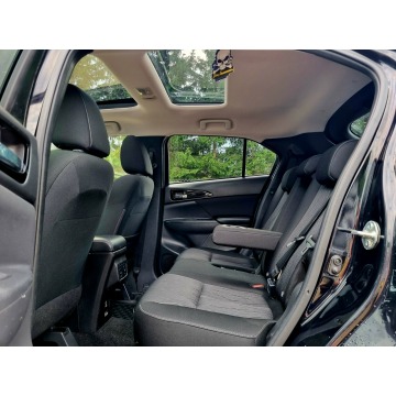 Mitsubishi Eclipse Cross  SUV 2018,  1.5 benzyna, automat - Na sprzedaż za 62 900 zł - Szczecin - zdjęcie 12