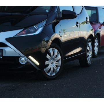 Toyota Aygo  Hatchback 2016,  1.0 benzyna - Na sprzedaż za 26 990 zł - Mysłowice - zdjęcie 5