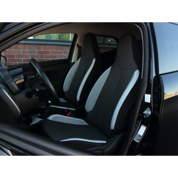 Toyota Aygo  Hatchback 2016,  1.0 benzyna - Na sprzedaż za 26 990 zł - Mysłowice - zdjęcie 9