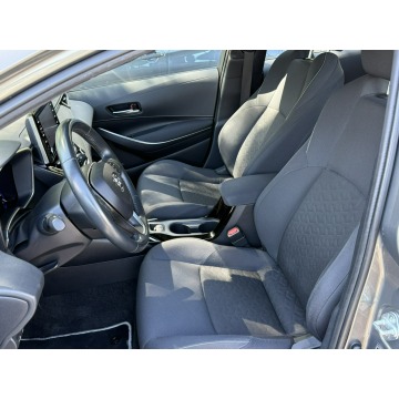 Toyota Corolla  Kombi 2020,  1.8 hybryda, automat - Na sprzedaż za 76 900 zł - Pęcice - zdjęcie 12