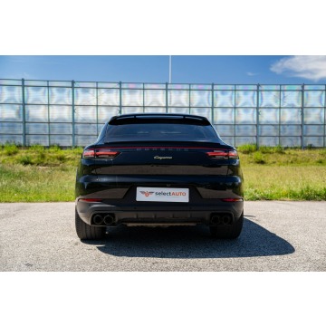 Porsche Cayenne  SUV 2022,  3.0 hybryda, automat - Na sprzedaż za 319 900 zł - Warszawa - zdjęcie 5