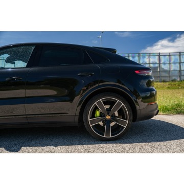 Porsche Cayenne  SUV 2022,  3.0 hybryda, automat - Na sprzedaż za 319 900 zł - Warszawa - zdjęcie 12