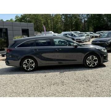 Kia Ceed  Kombi 2021,  1.6 diesel - Na sprzedaż za 58 800 zł - Pęcice - zdjęcie 2