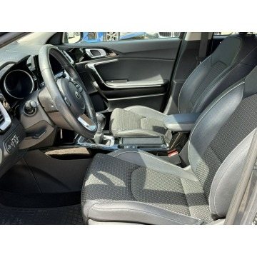 Kia Ceed  Kombi 2021,  1.6 diesel - Na sprzedaż za 58 800 zł - Pęcice - zdjęcie 11