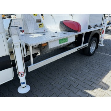 Iveco Crafter 2015,  2.0 diesel - Na sprzedaż za 476 010 zł - Widełki - zdjęcie 4