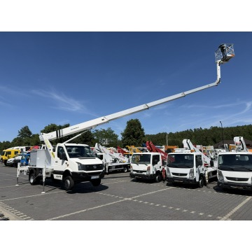 Iveco Crafter 2015,  2.0 diesel - Na sprzedaż za 476 010 zł - Widełki - zdjęcie 7