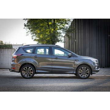 Ford Kuga  SUV 2018,  1.5 benzyna - Na sprzedaż za 47 800 zł - Tarnowskie Góry - zdjęcie 12
