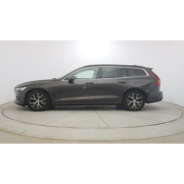 Volvo V60  Kombi 2022,  2.0 diesel, automat - Na sprzedaż za 99 600 zł - Warszawa - zdjęcie 4