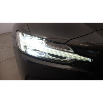 Volvo V60  Kombi 2022,  2.0 diesel, automat - Na sprzedaż za 99 600 zł - Warszawa - zdjęcie 11