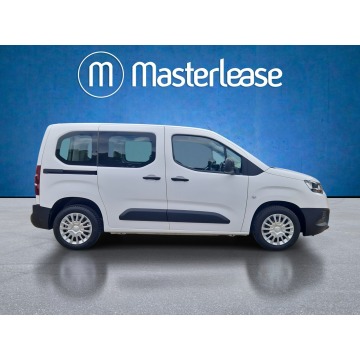 Toyota ProAce  Minivan/Van 2021,  1.5 diesel - Na sprzedaż za 68 850 zł - Warszawa - zdjęcie 4