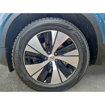 Volvo   SUV 2022,  2.0 benzyna, automat - Na sprzedaż za 115 850 zł - Warszawa - zdjęcie 9
