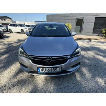 Opel Astra  Hatchback 2019,  1.4 benzyna - Na sprzedaż za 36 800 zł - Pęcice - zdjęcie 2