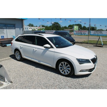 Skoda Superb  Kombi 2016,  2.0 diesel - Na sprzedaż za 37 900 zł - Warszawa - zdjęcie 5