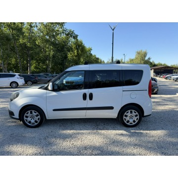 Fiat Doblo  Minivan/Van 2020,  1.6 diesel - Na sprzedaż za 48 800 zł - Pęcice - zdjęcie 8
