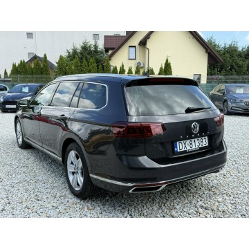 Volkswagen Passat  Kombi 2020,  2.0 diesel, automat - Na sprzedaż za 88 900 zł - Wrocław - zdjęcie 7