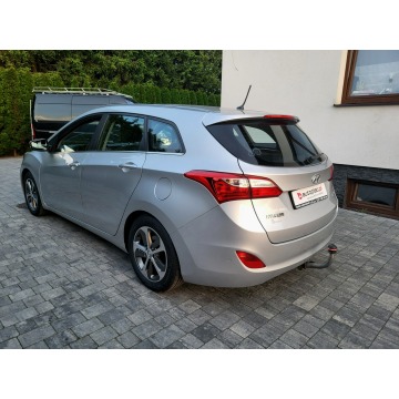 Hyundai i30  Kombi 2016,  1.6 diesel - Na sprzedaż za 34 500 zł - Jatutów - zdjęcie 8