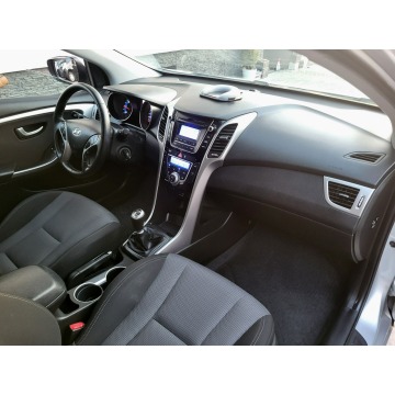 Hyundai i30  Kombi 2016,  1.6 diesel - Na sprzedaż za 34 500 zł - Jatutów - zdjęcie 11